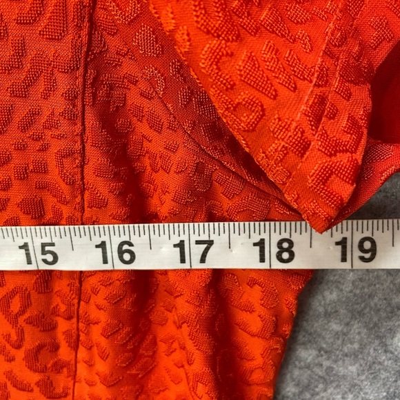 Tail Women’s Shirt Size Medium Short Sleeve Golf Polo Top Red Nylon Tennis - Picture 3 of 7